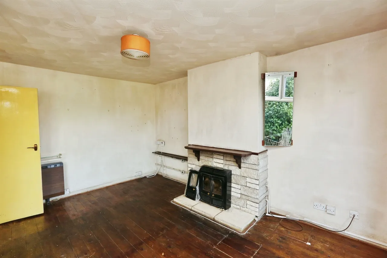 Crowther Close, Southampton, SO19, photo 3