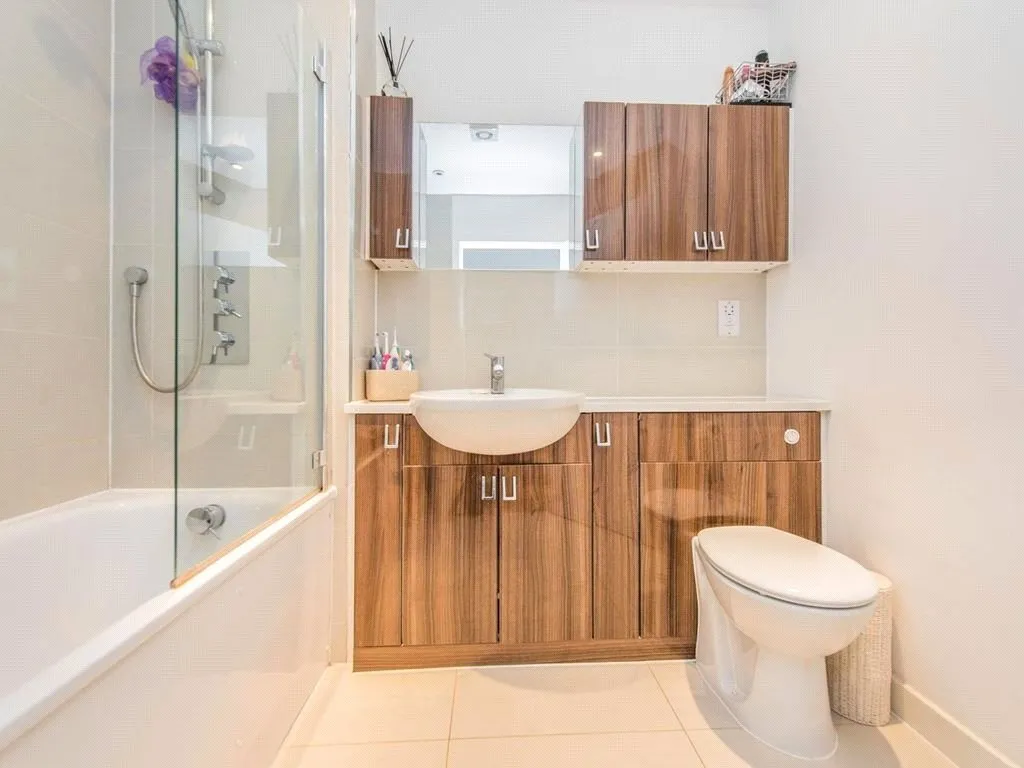 Athelstan Place, Twickenham, TW2, photo 9