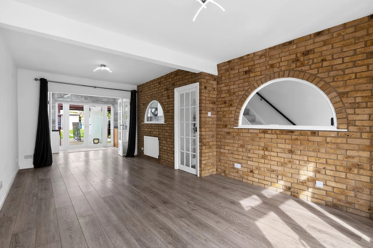 Laburnum Avenue, Hornchurch, RM12, photo 3