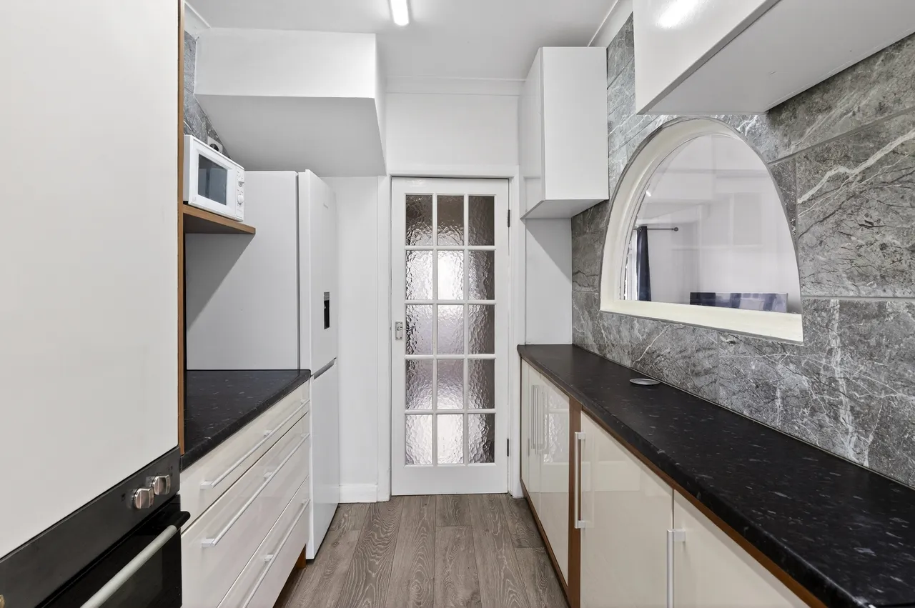 Laburnum Avenue, Hornchurch, RM12, photo 10