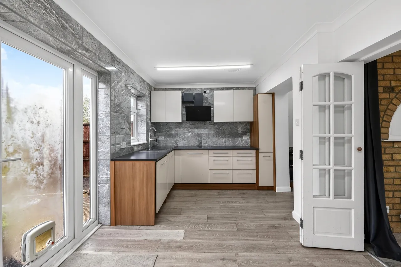 Laburnum Avenue, Hornchurch, RM12, photo 9