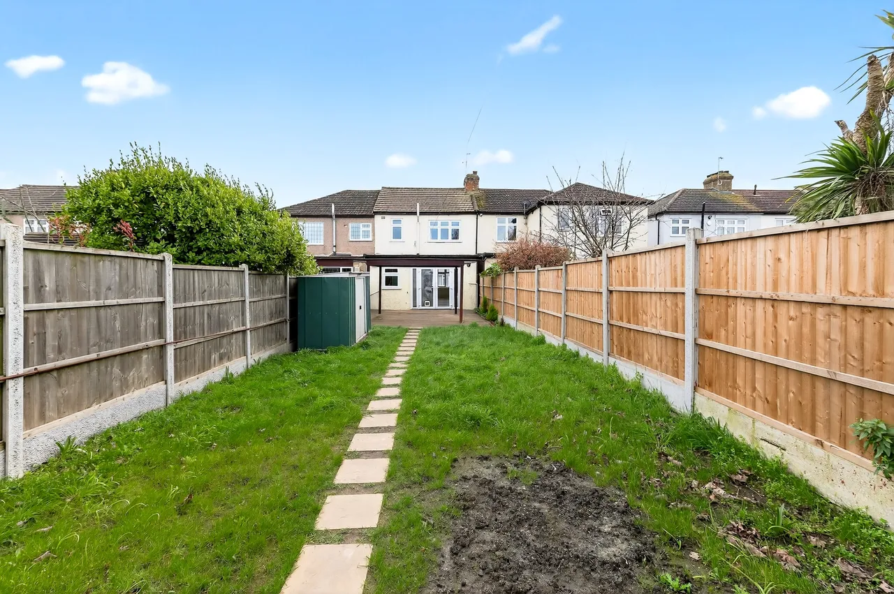 Laburnum Avenue, Hornchurch, RM12, photo 14