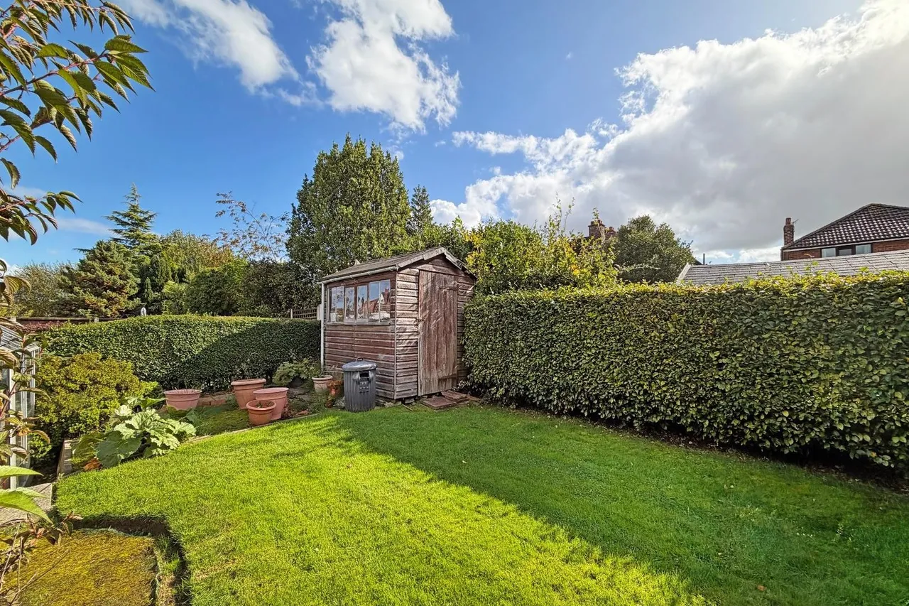 Shaftesbury Avenue, Timperley, WA15, photo 26