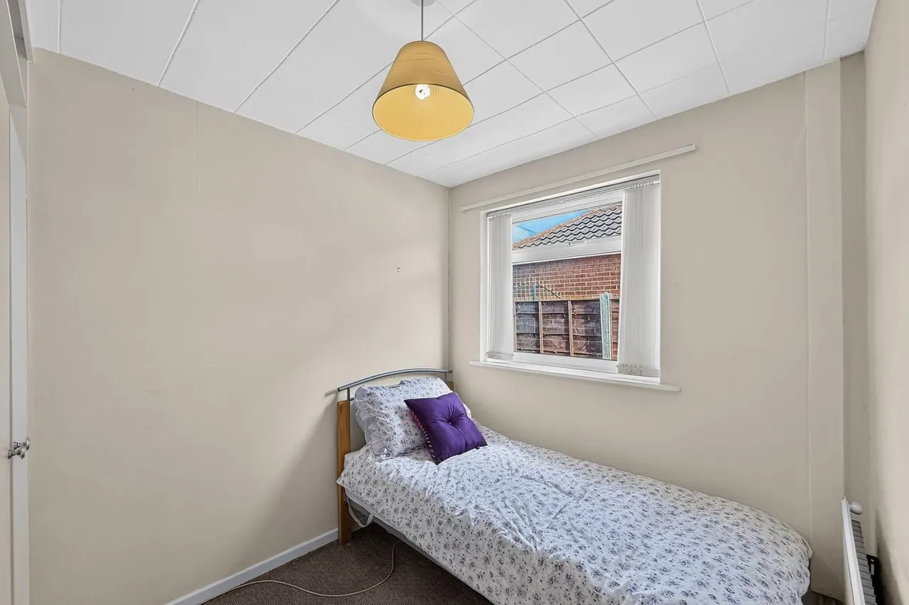 Shaftesbury Avenue, Timperley, WA15, photo 20