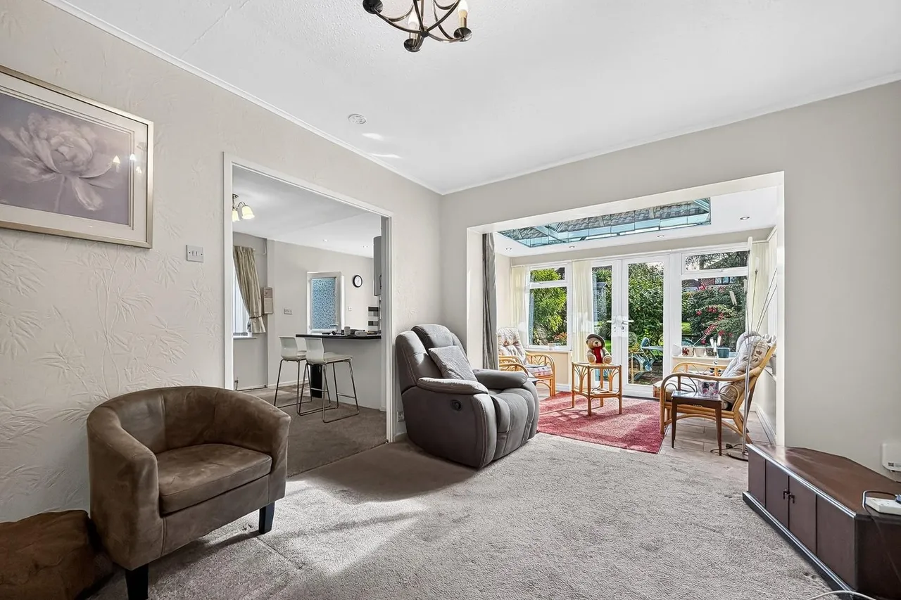 Shaftesbury Avenue, Timperley, WA15, photo 7