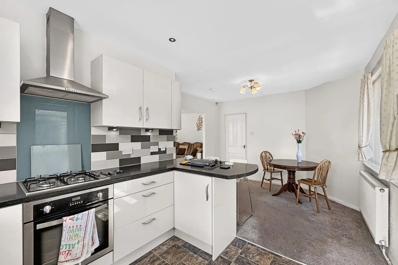 Shaftesbury Avenue, Timperley, WA15, photo 11