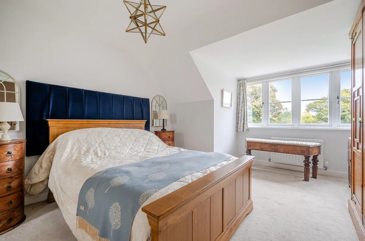 Storrington, RH20 3GU, photo 5
