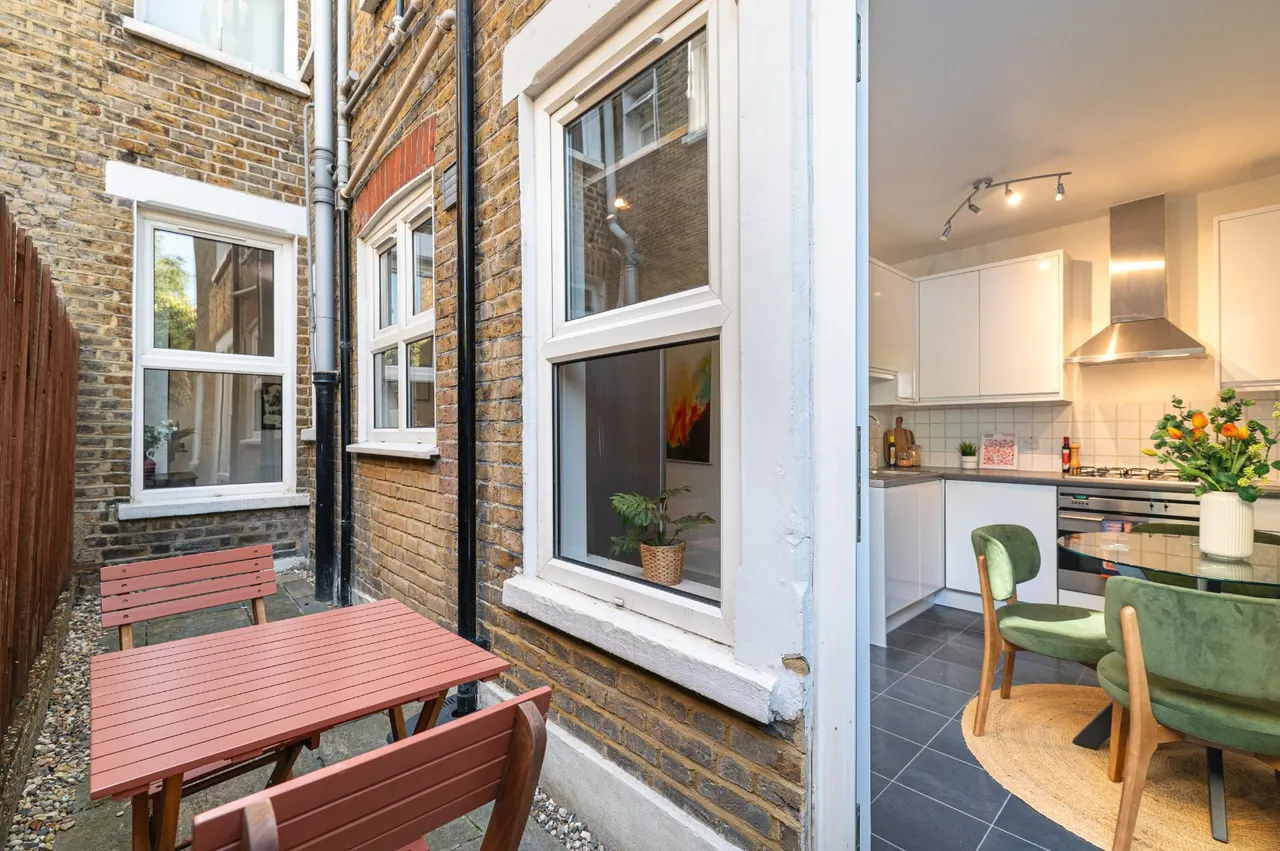 Lynn Road, London, SW12, photo 8