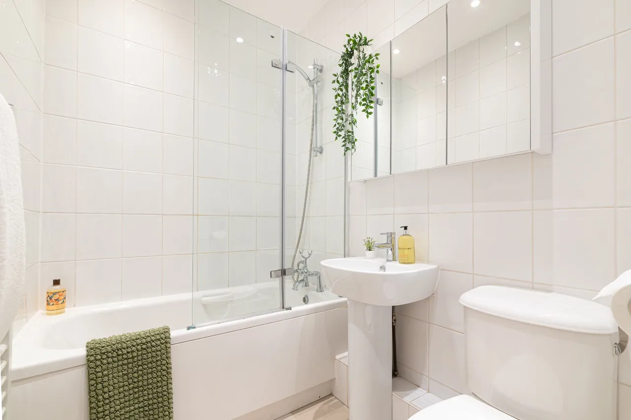 Lynn Road, London, SW12, photo 4