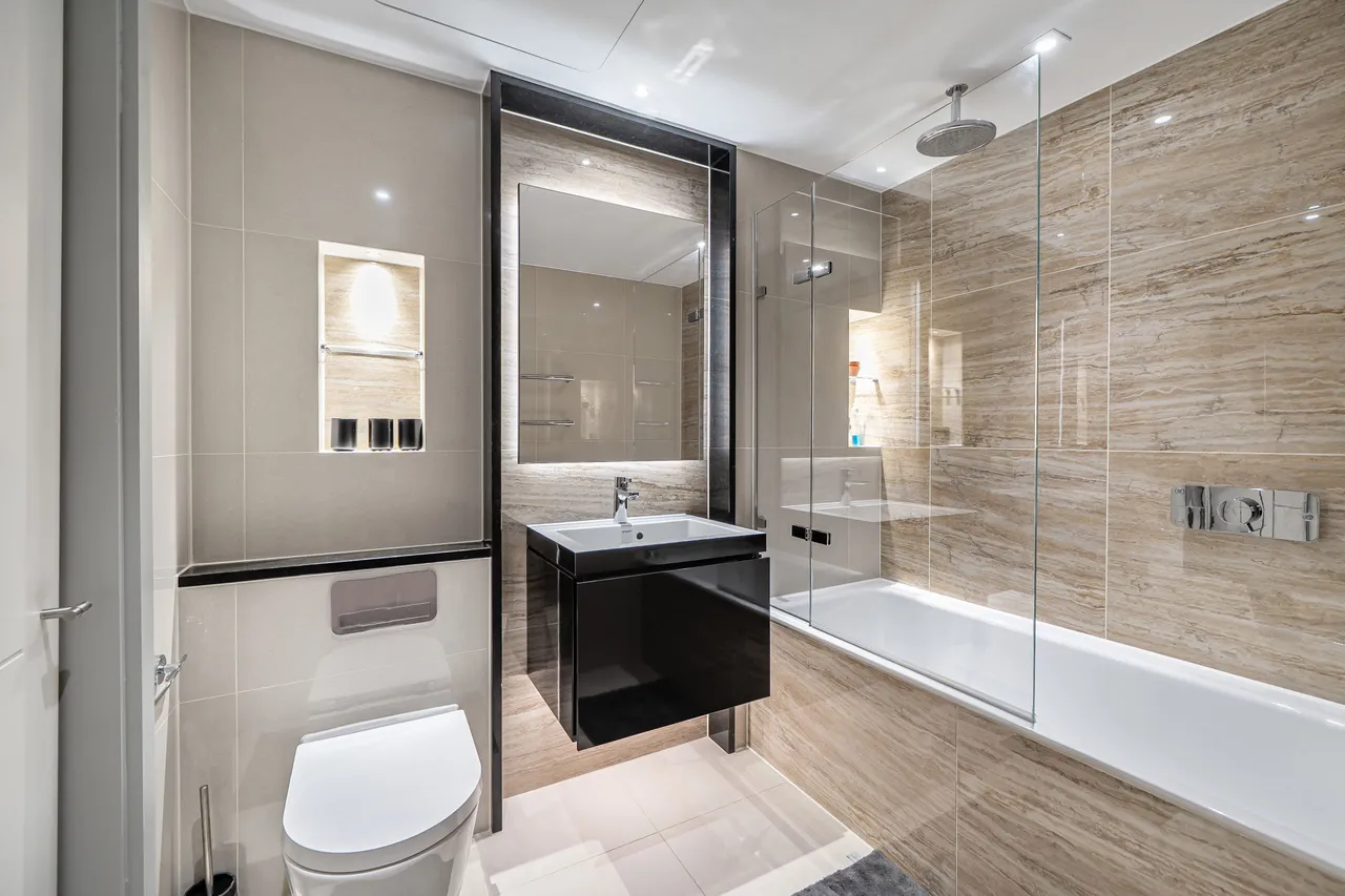 Apartment 802, Westmark Tower, LONDON, photo 6
