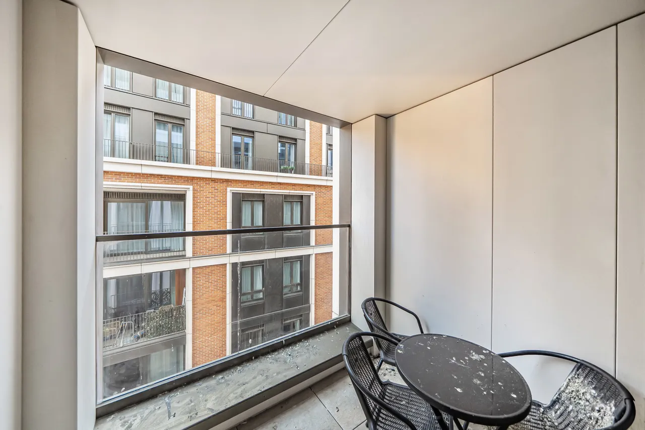 Apartment 802, Westmark Tower, LONDON, photo 8