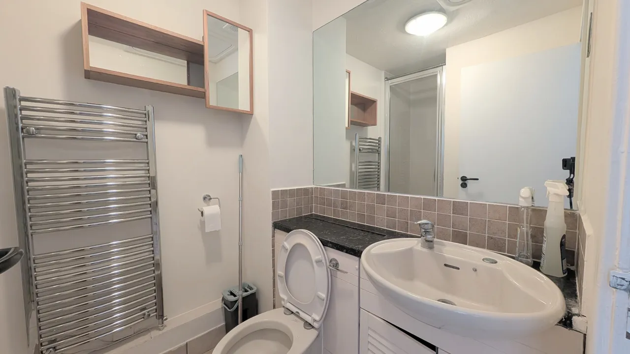 Rabournmead Drive, Northolt, UB5, photo 5