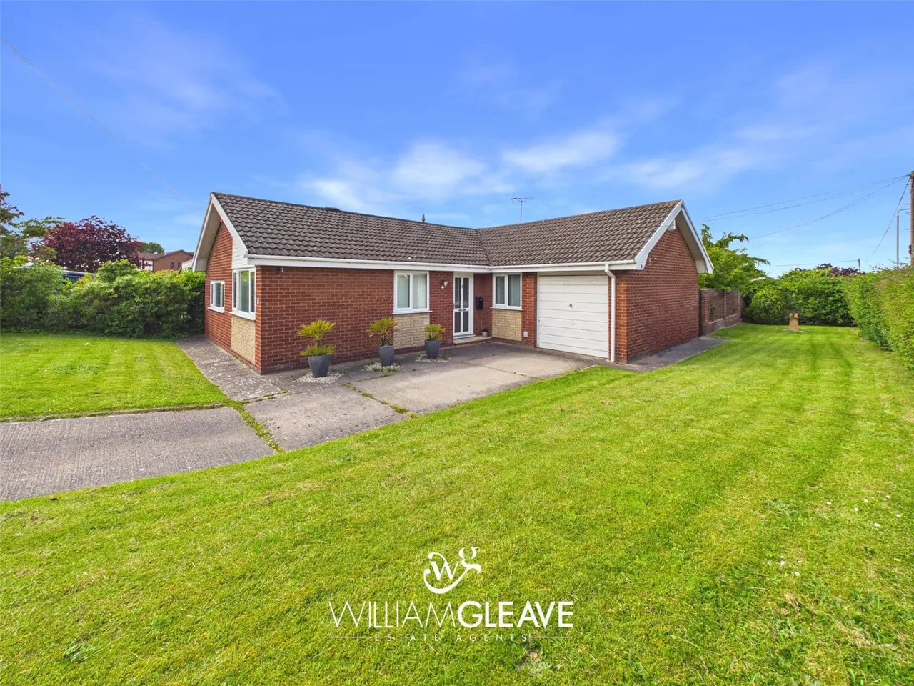 3 bed house for sale — Dyserth Road, Rhyl, Denbighshire, LL18 4DT
