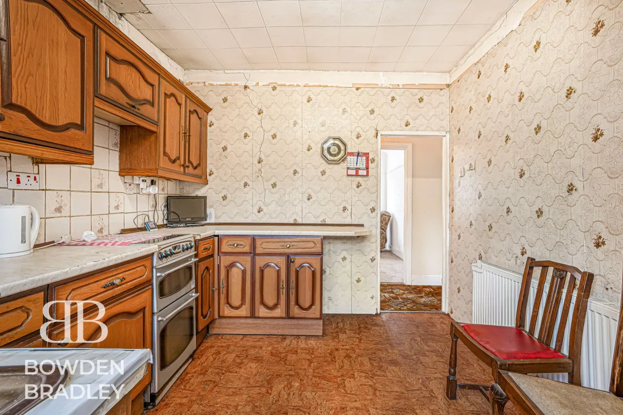 Horns Road, Barkingside, IG6, photo 23