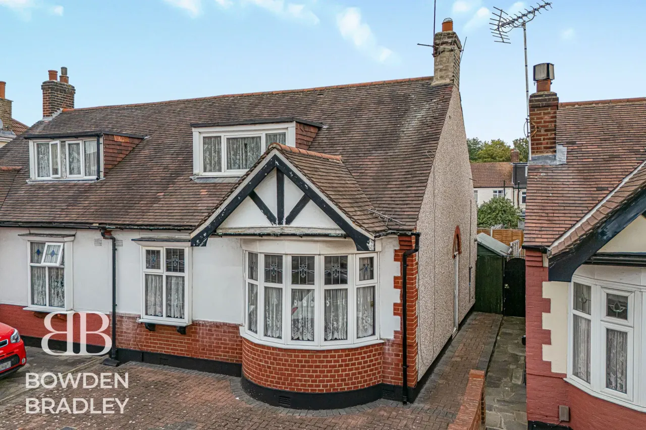 Horns Road, Barkingside, IG6, photo 17