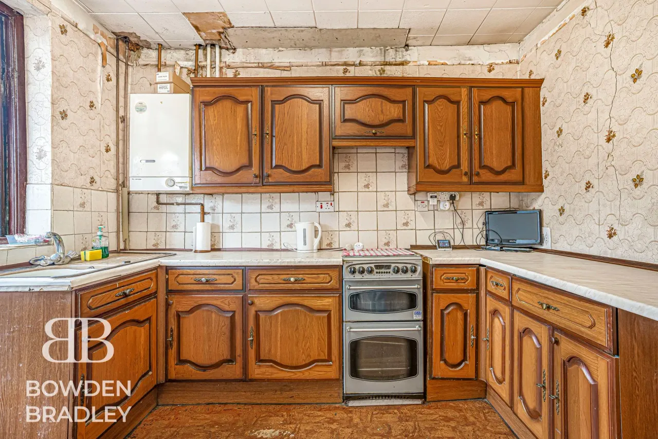 Horns Road, Barkingside, IG6, photo 22