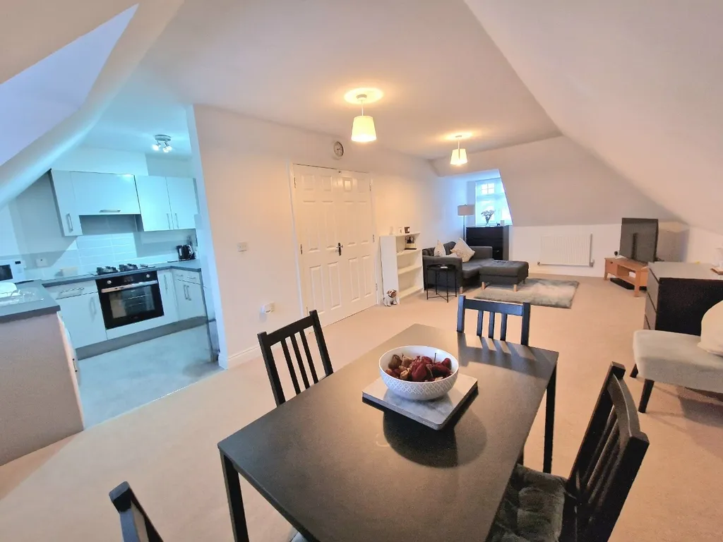 Oliver Court, Bournemouth, 1 Cromwell Gardens, BH5 2DG, photo 4