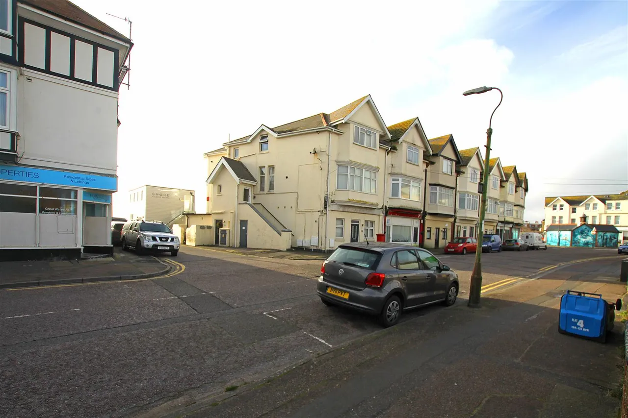 St. Catherines Road, Bournemouth, photo 3