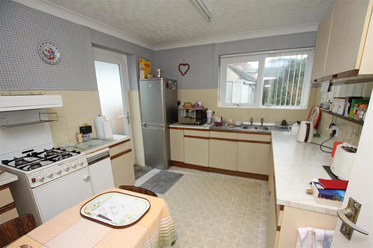 St. Catherines Road, Bournemouth, photo 7