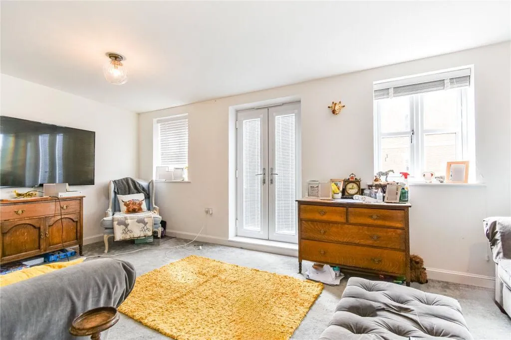 Home Straight, Newbury, RG14, photo 4