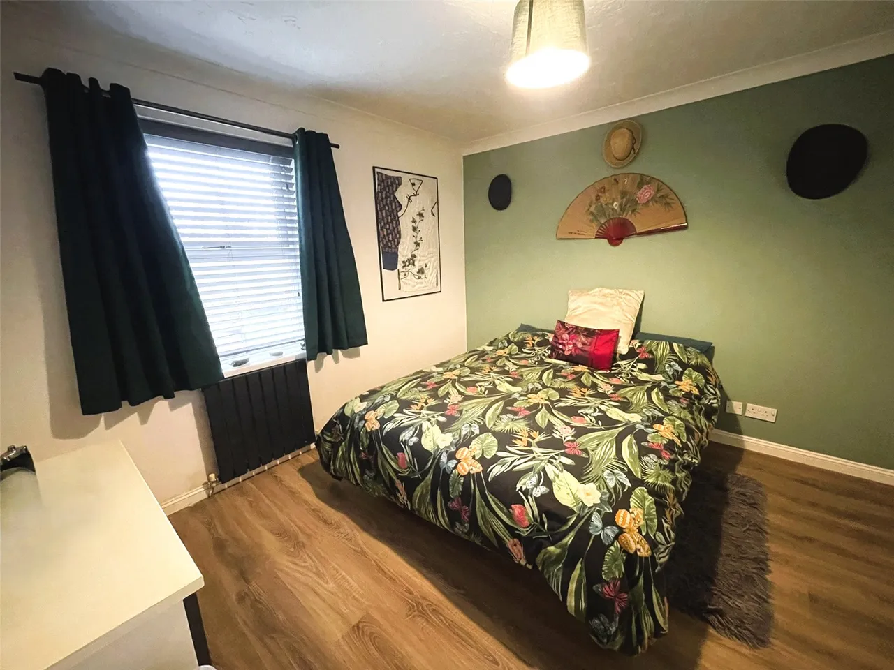 Vesey Close, Farnborough, Hampshire, GU14 8UT, photo 5