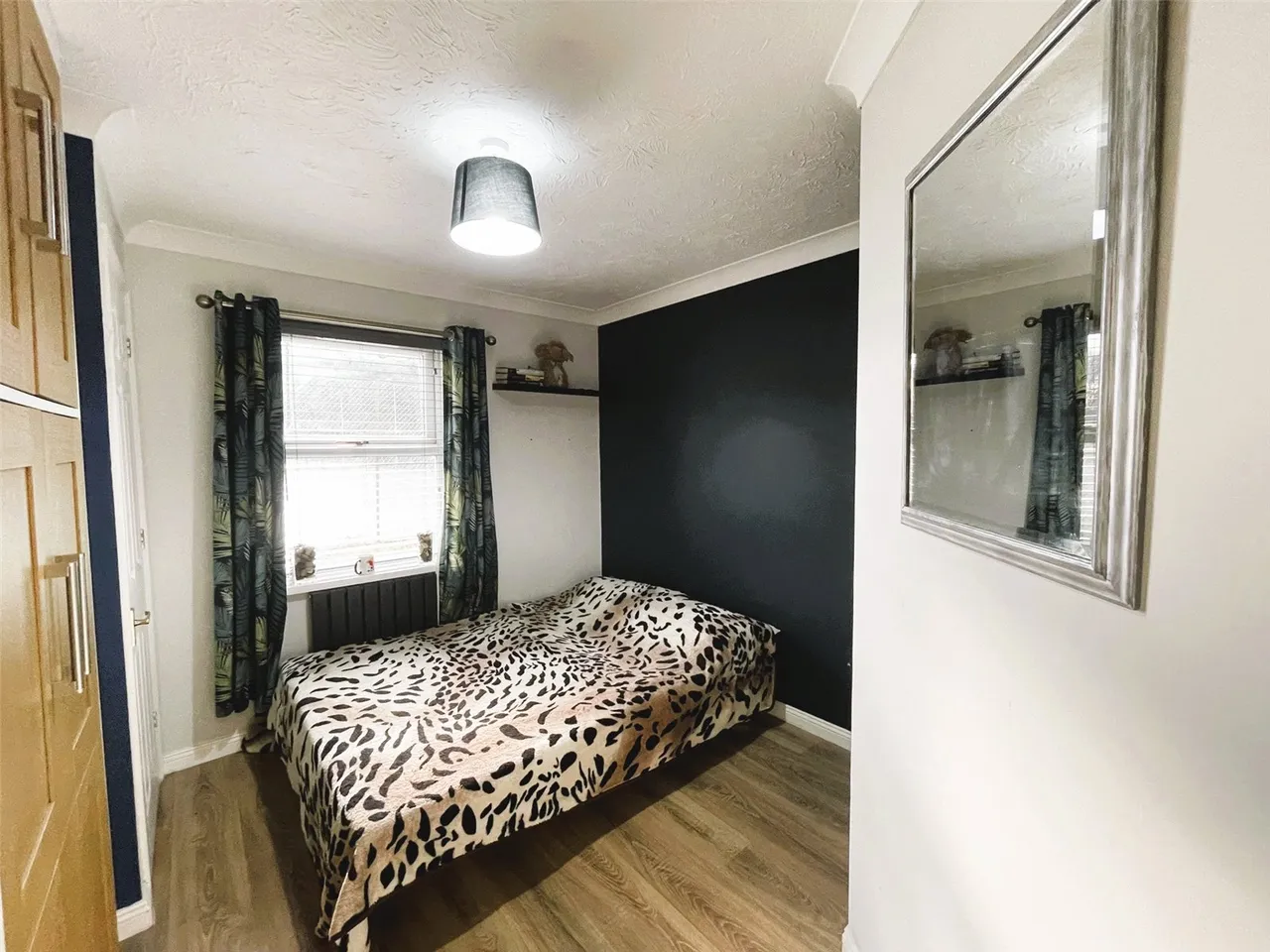 Vesey Close, Farnborough, Hampshire, GU14 8UT, photo 6