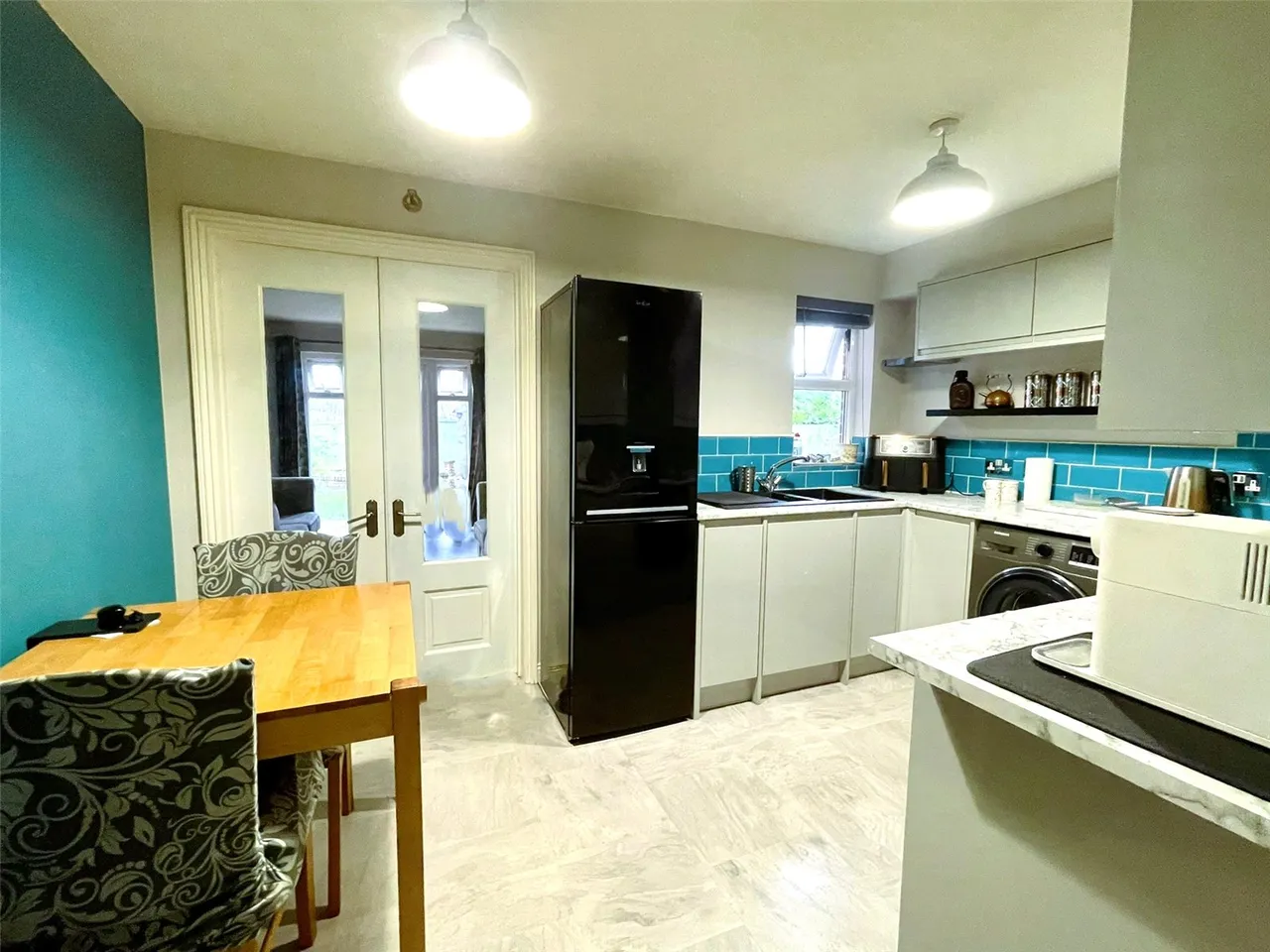 Vesey Close, Farnborough, Hampshire, GU14 8UT, photo 4