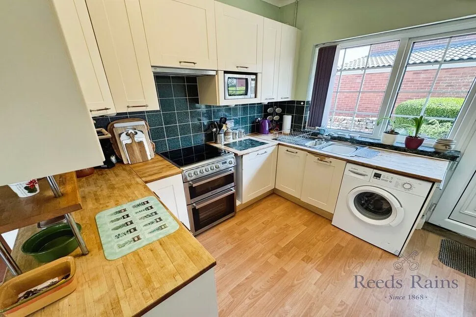 Mill Lane, Brayton, YO8, photo 11
