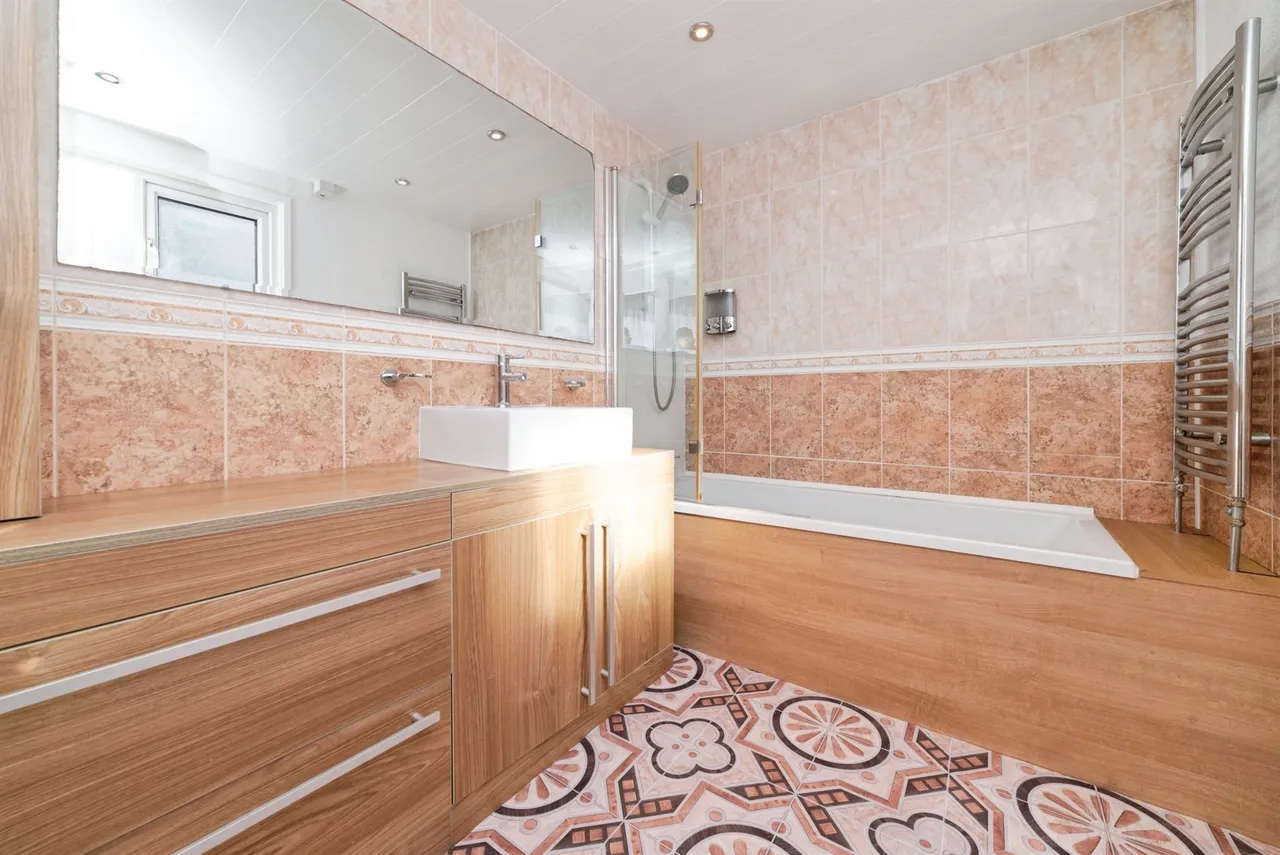 Stroud Crescent West, Bransholme, Hull, photo 11