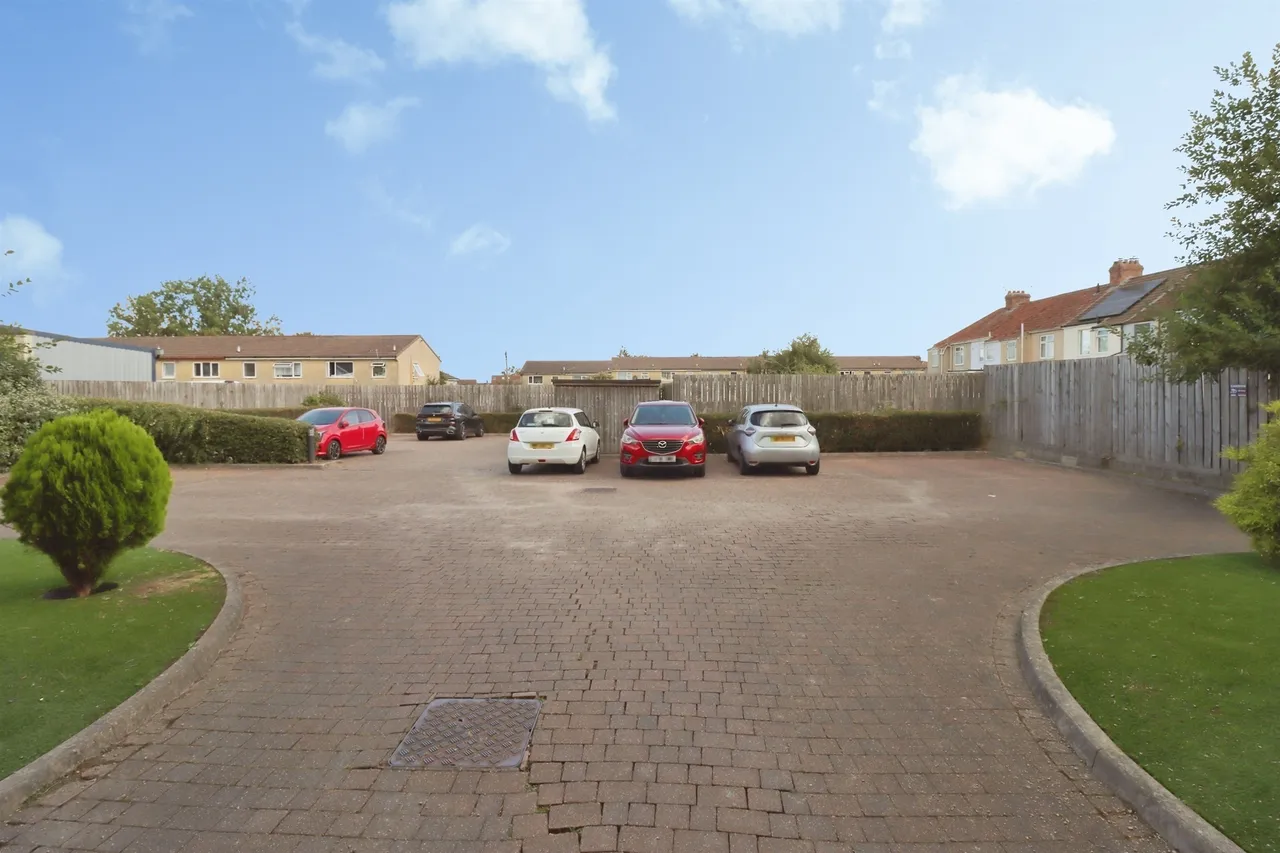 Two Mile Hill Road, Bristol, BS15, photo 10