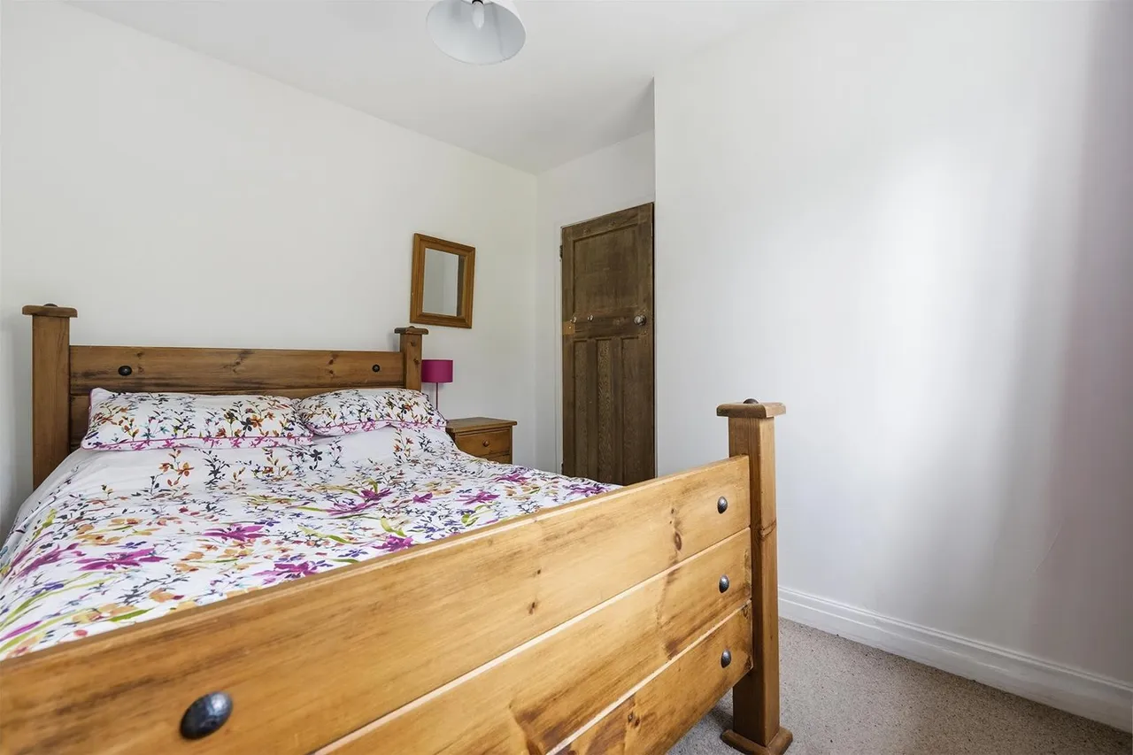 Wellington Road, Bollington, photo 14