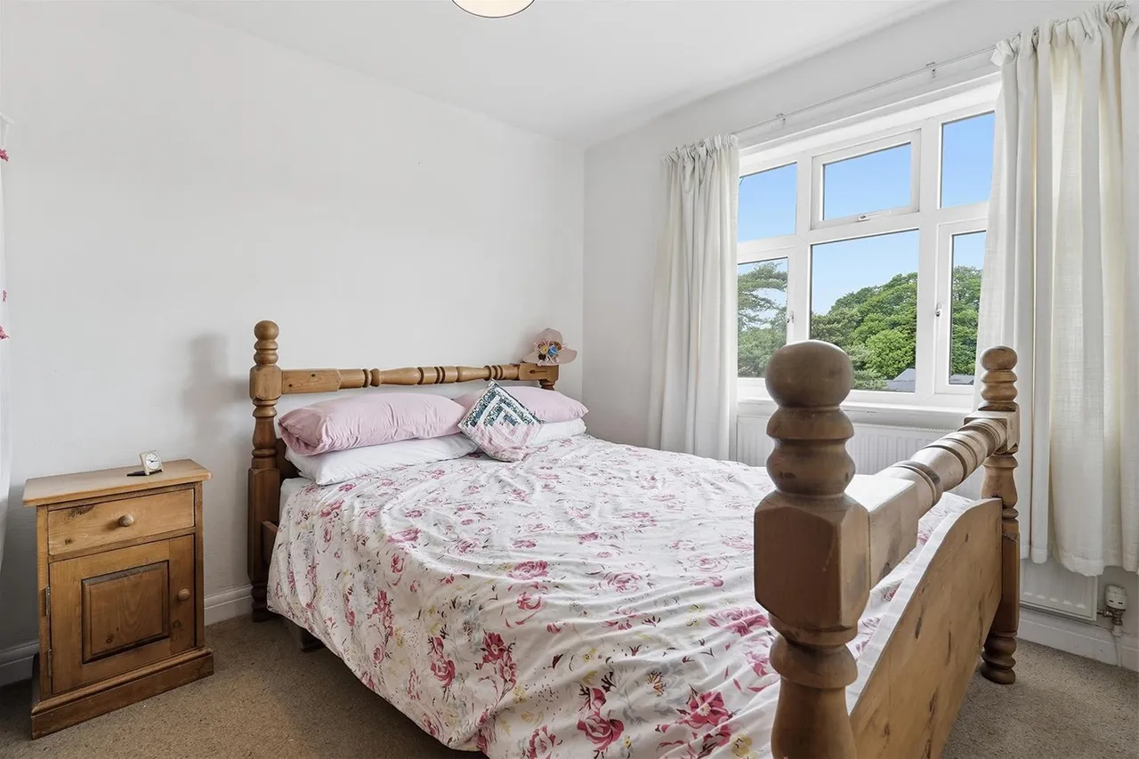 Wellington Road, Bollington, photo 7