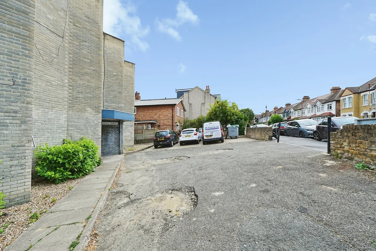 Bourdon Road, London, SE20, photo 13