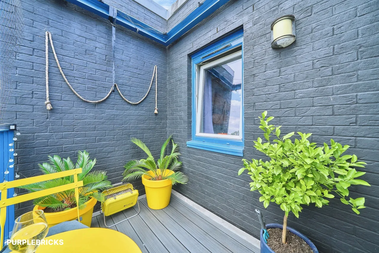 Grantham Road, London, E12, photo 12