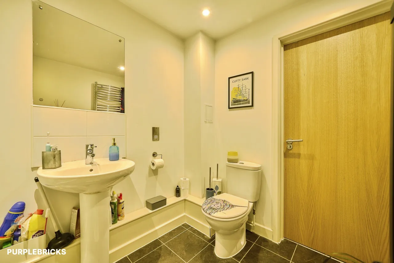 Grantham Road, London, E12, photo 9