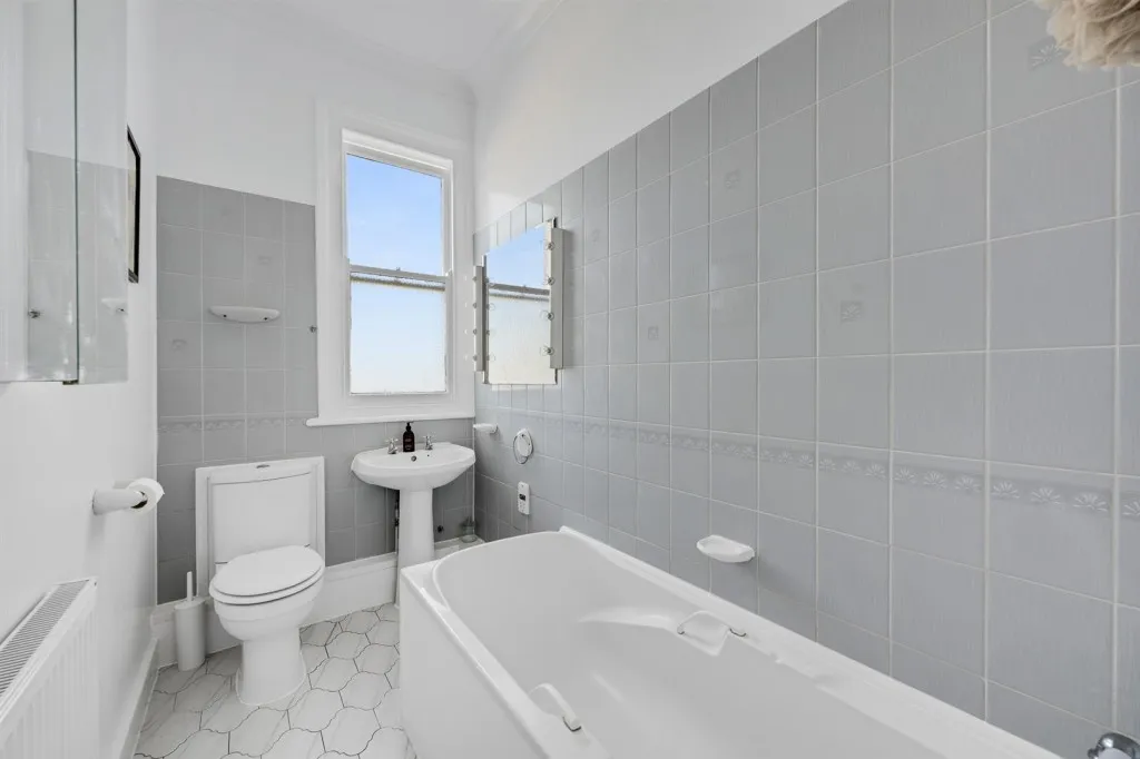 Gourock Road, SE9, photo 10