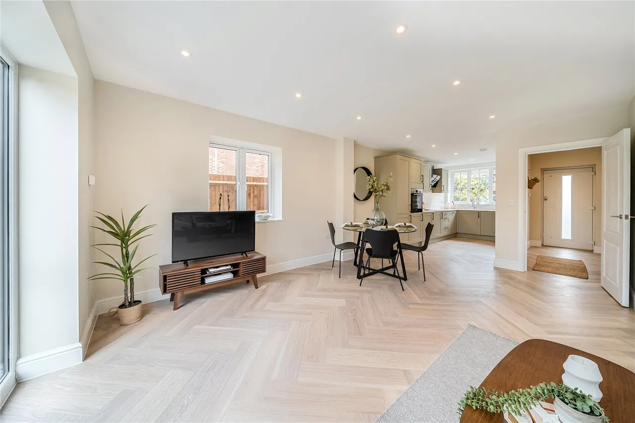 Park Road, Farnborough, Hampshire, GU14 6LP, photo 13