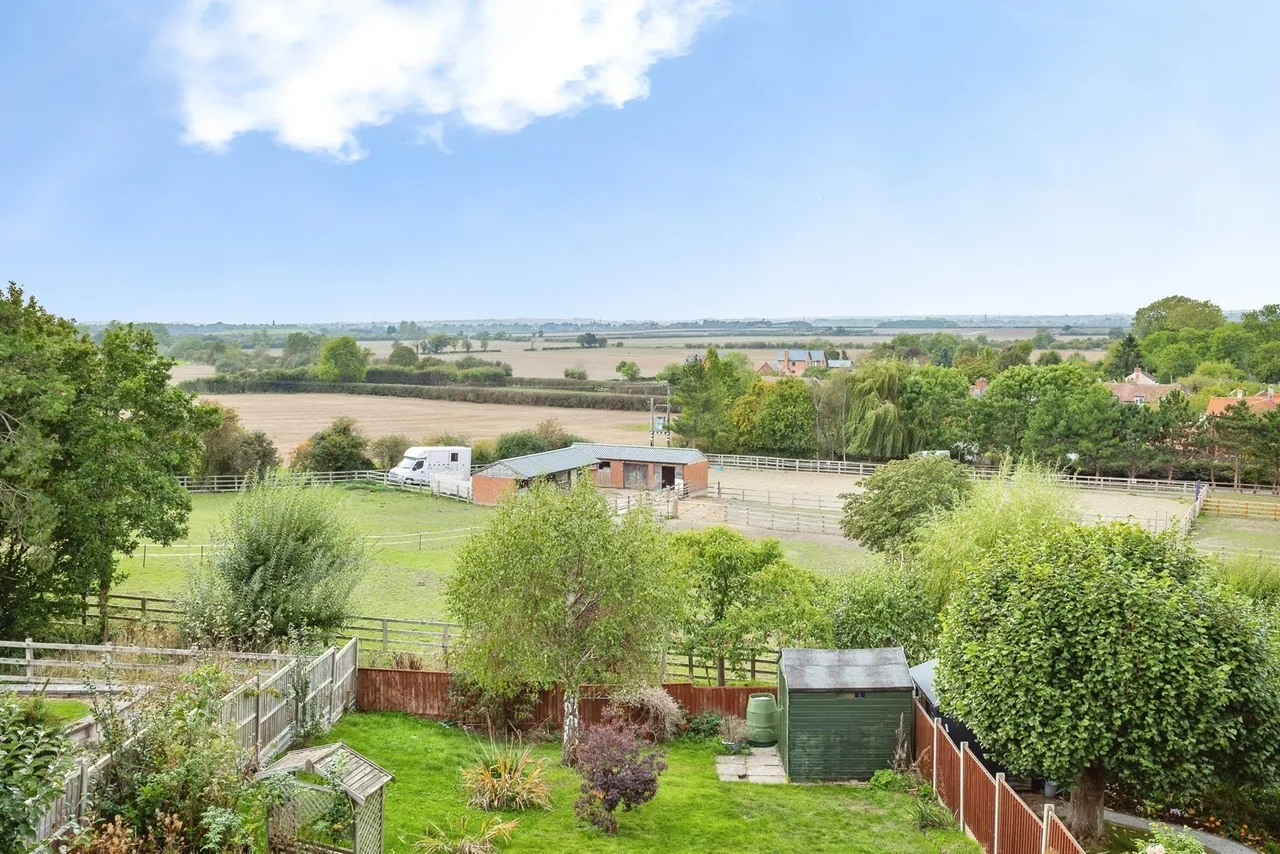 3 bed house for sale, Hill Top, Orston, NG13