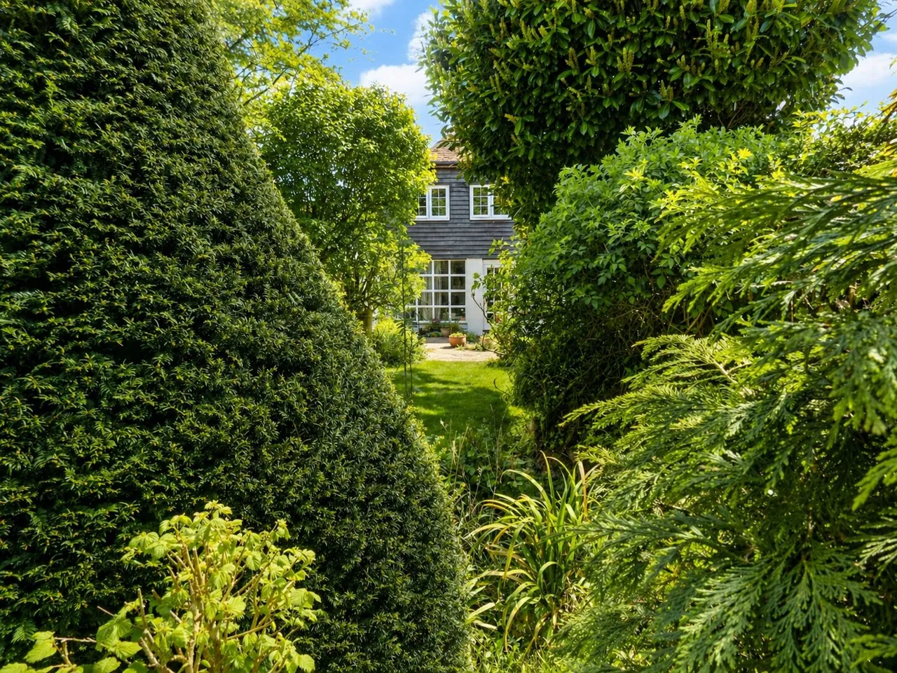 Church End, Redbourn, AL3, photo 4