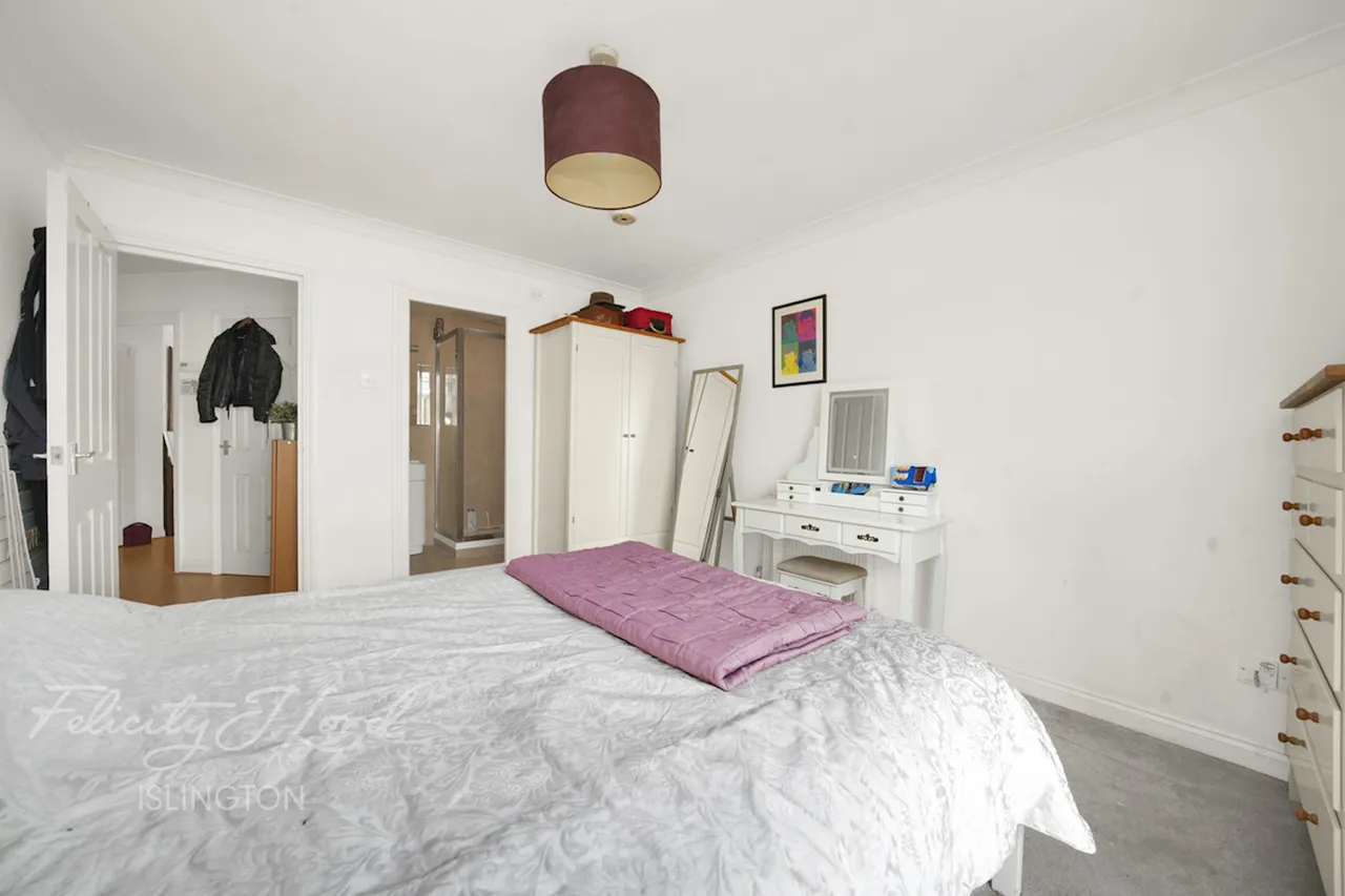 Essex Road, London, N1, photo 16