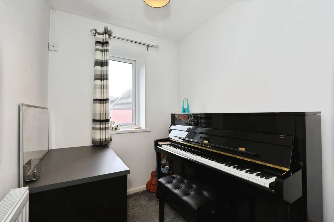 Hughes Drive, Crewe, Cheshire, CW2, photo 12