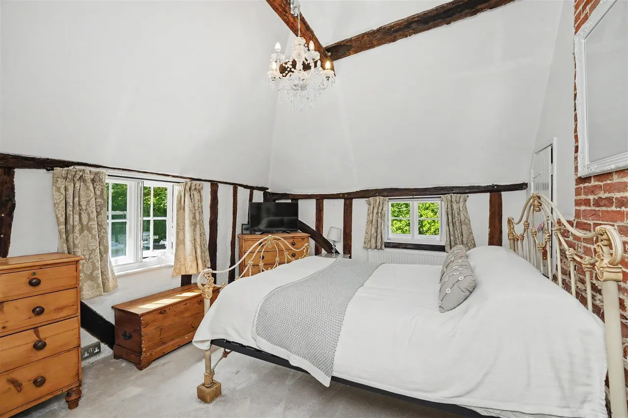 Tindon End, Great Sampford, CB10, photo 14