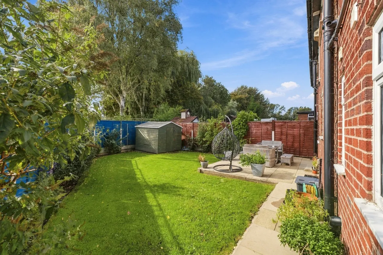Boscombe Avenue, Eccles, M30, photo 17