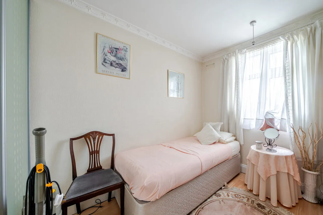 Somerset Avenue, DA16, photo 9