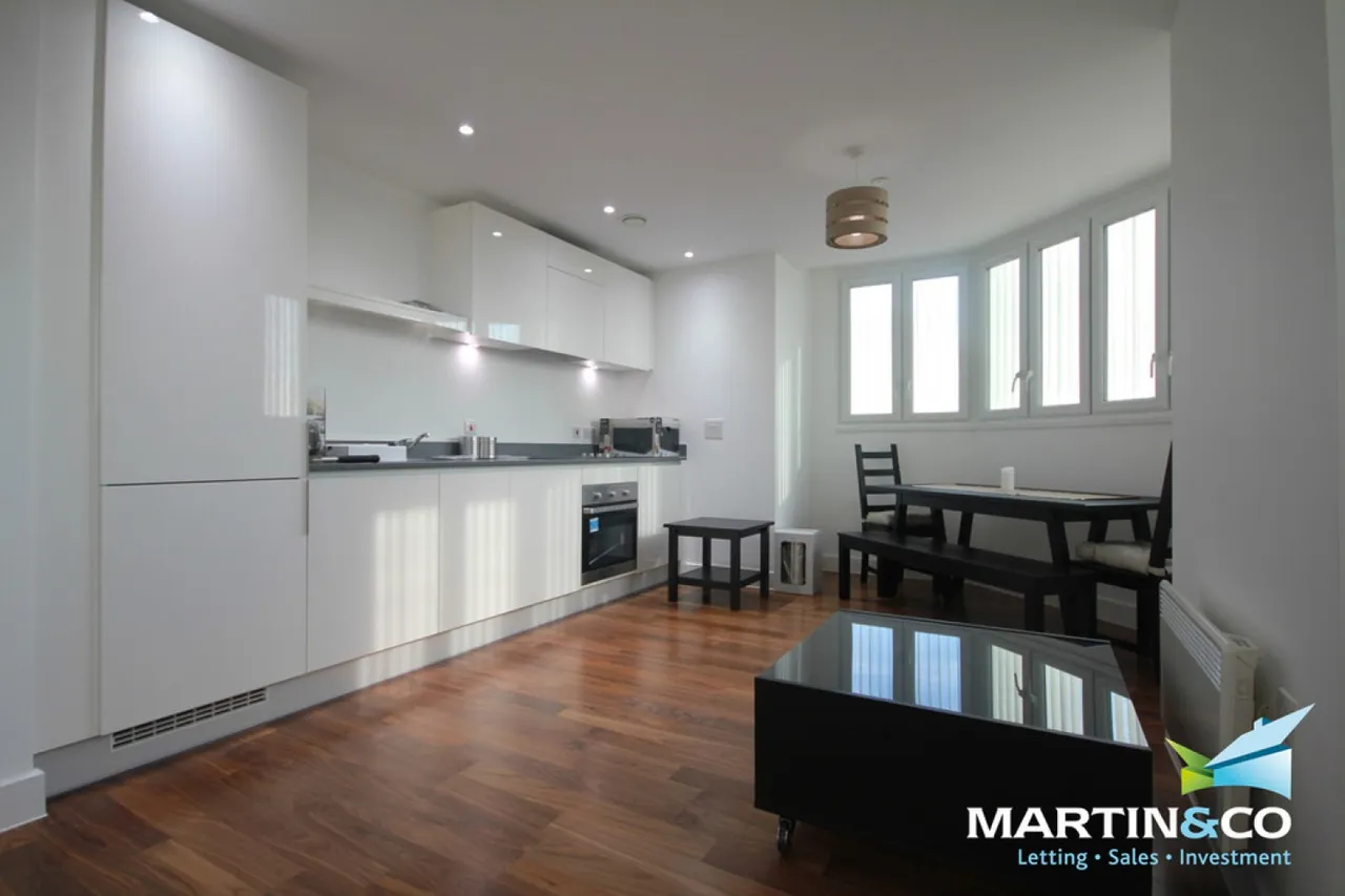 1 Hagley Road, Five Ways, B16, photo 2