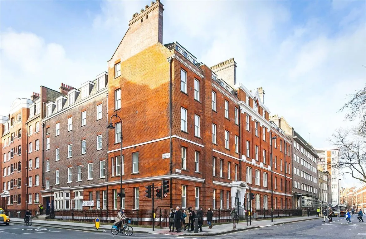 Albany House, London, photo 7