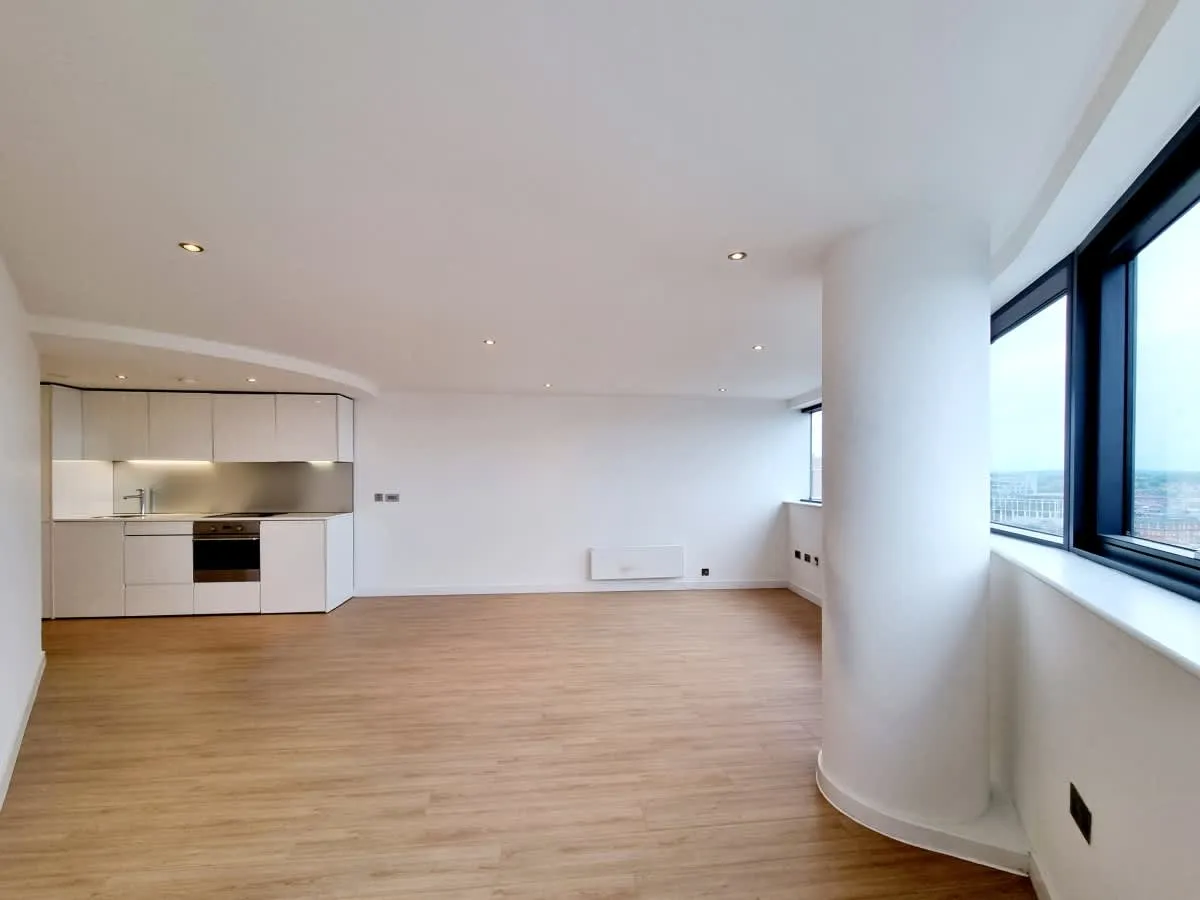 Bridgewater Place, Leeds, LS11, photo 6