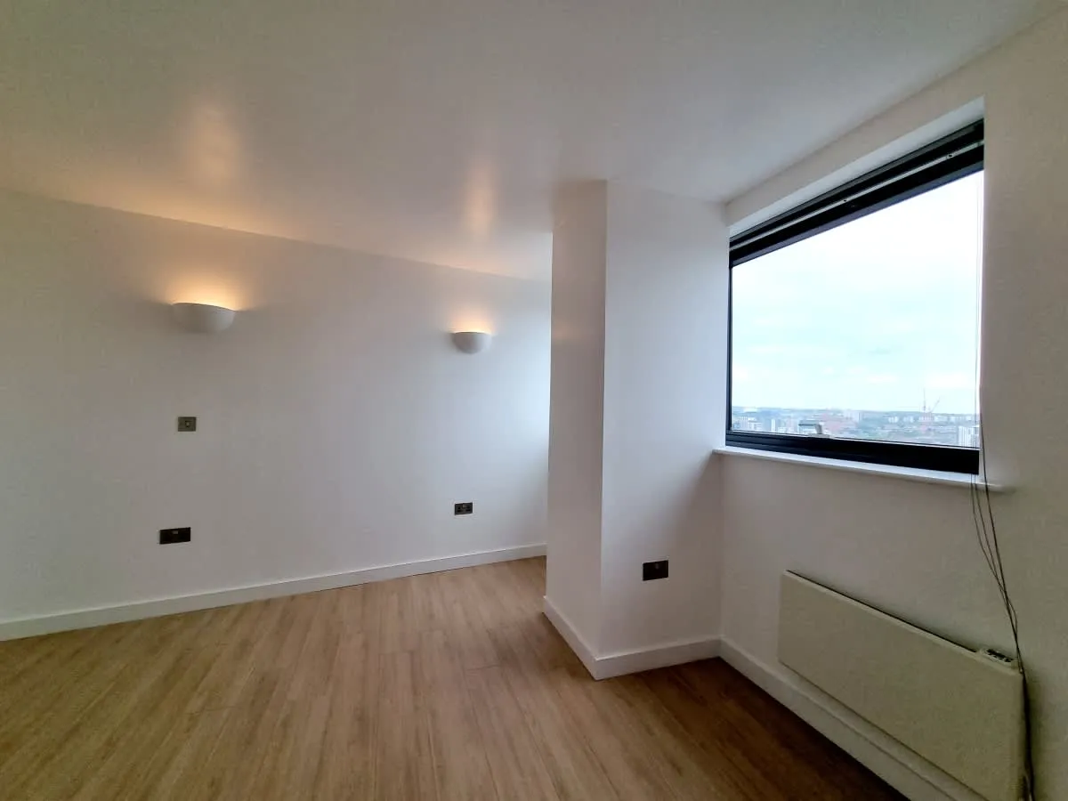 Bridgewater Place, Leeds, LS11, photo 11