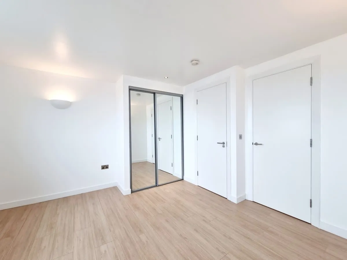 Bridgewater Place, Leeds, LS11, photo 10