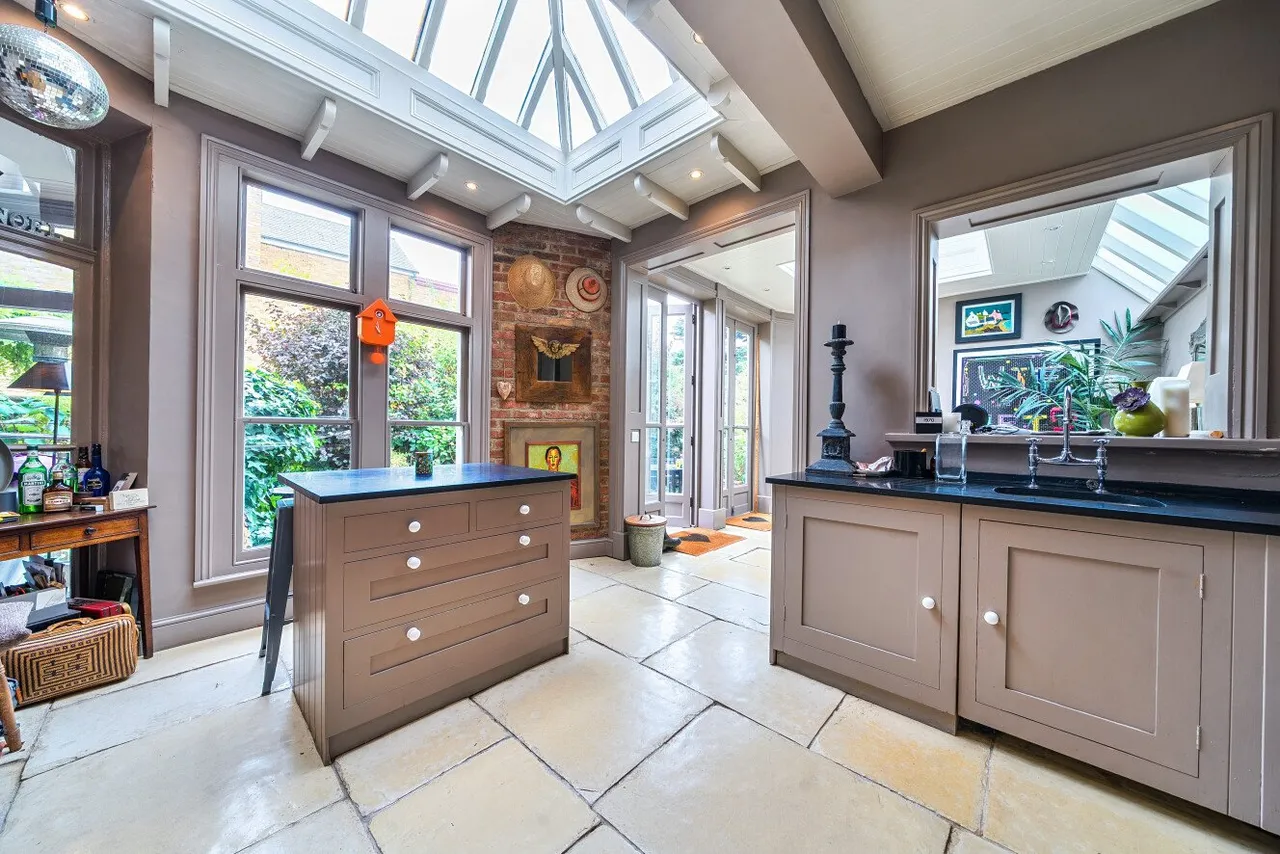 Royal Parade, Chislehurst, BR7, photo 4